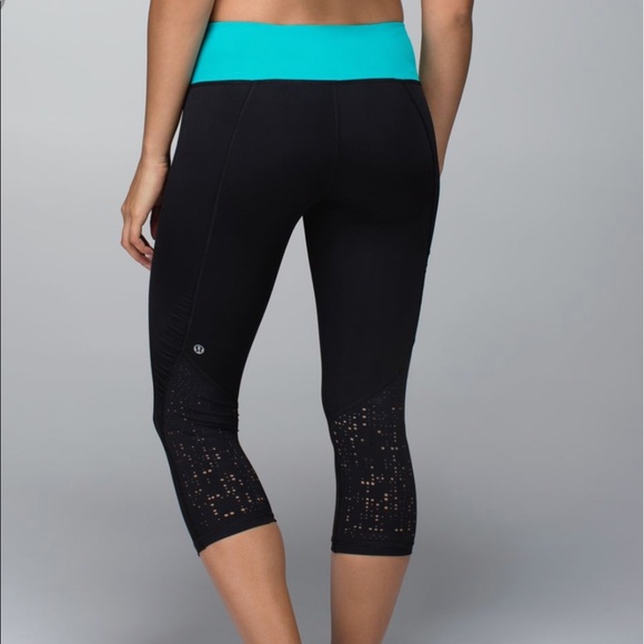 lululemon athletica Pants - Lululemon water bound reversible crop